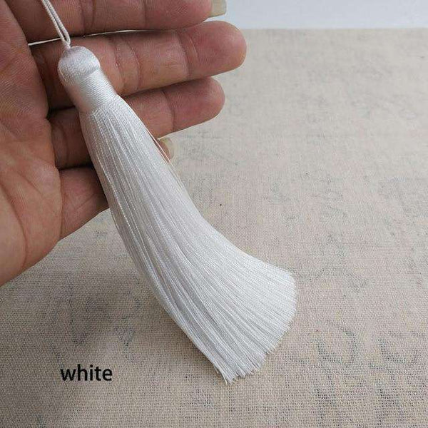 gland décoratif blanc
